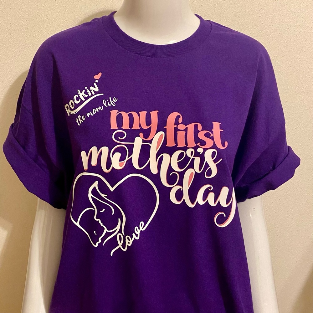 Women Size XL Graphic Tee